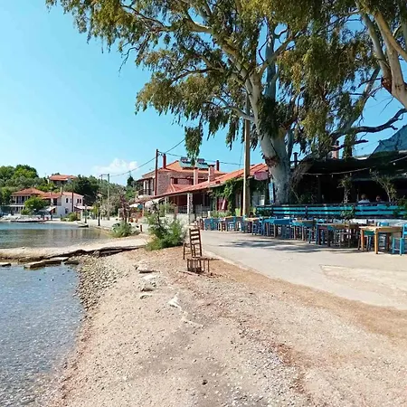 Olympia'S Seaside Lefokastro Villa Exterior photo