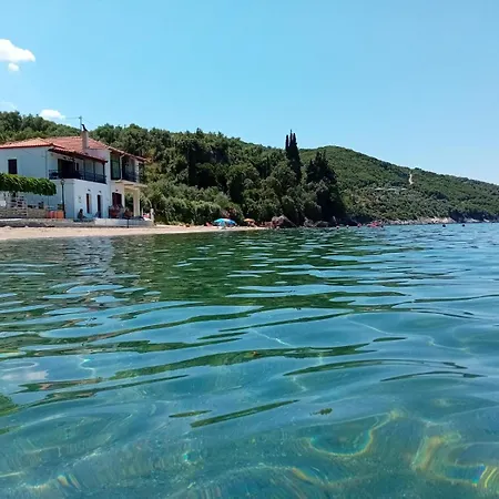 Olympia'S Seaside Lefokastro Villa Exterior photo